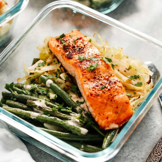 Broil Salmon with Cabbage