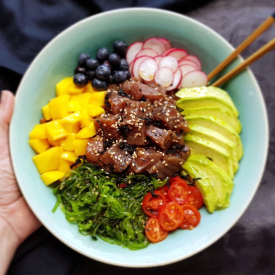 Poke bowl tuna