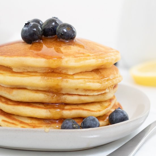 Light and Fluffy Lemon Pancakes