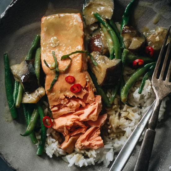 Thai-Style Salmon Curry