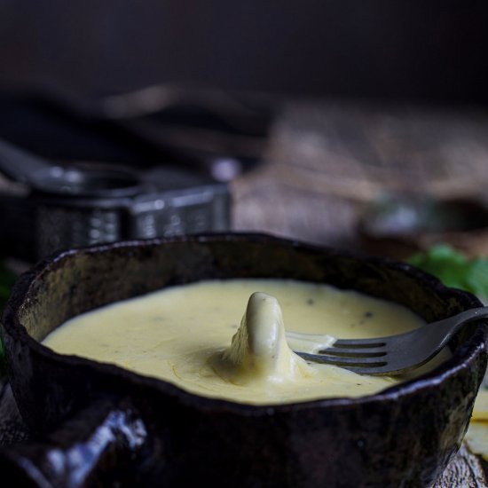 EASY KETO CHEESE SAUCE