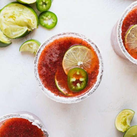 low-carb strawberry basil margarita