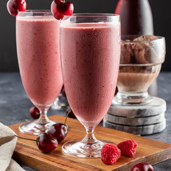 Chocolate Cherry Smoothie