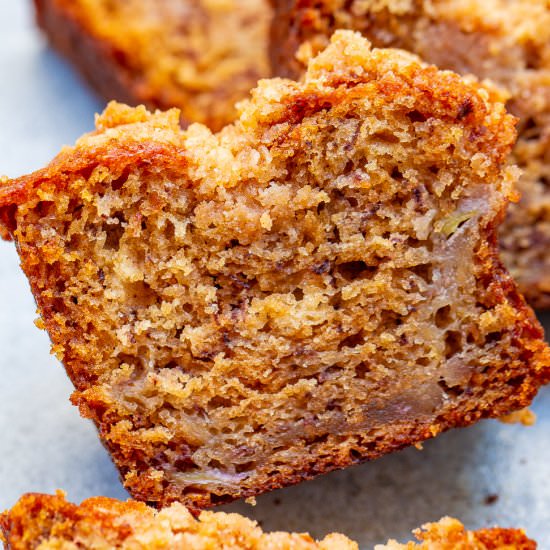 Cinnamon Sugar Streusel Banana Bread