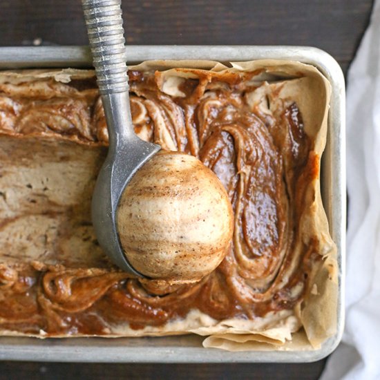 Paleo Vegan Cinnamon Roll Ice Cream