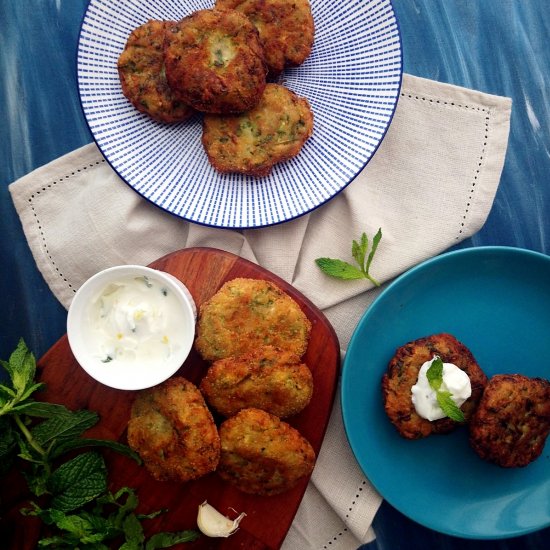 Fried zucchini fritters with bread