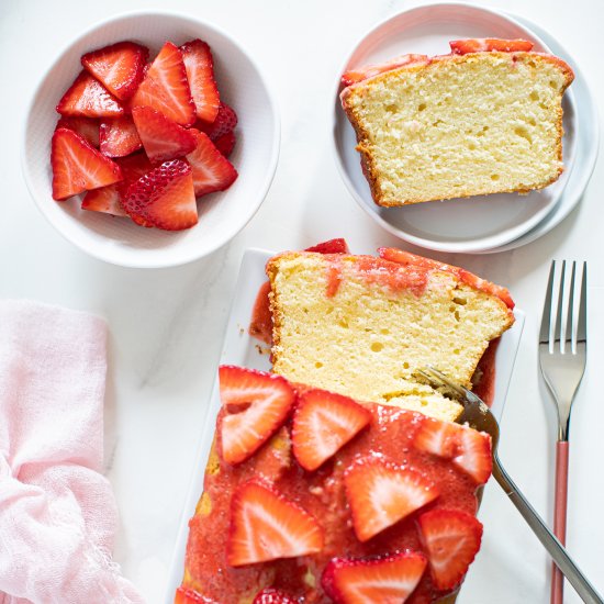 CREAM CHEESE POUND CAKE