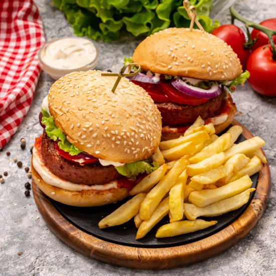 CLASSIC VEGAN BEYOND MEAT BURGER