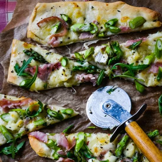 Ham And Asparagus Pizza Bianca