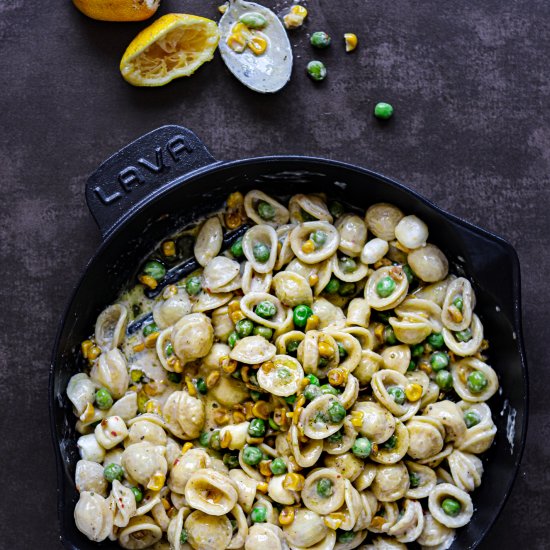 One Pot Peas + Corn Summer Pasta