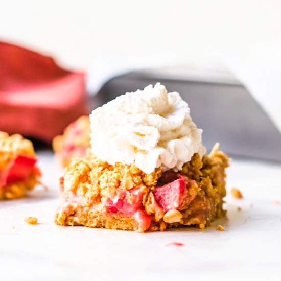 Rhubarb crumble bars