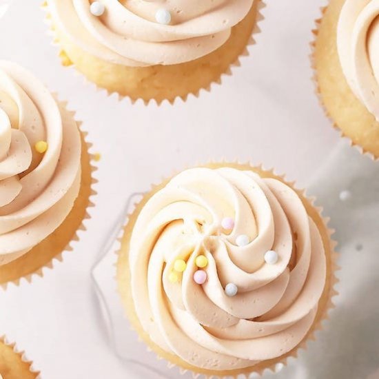 Very Vanilla Vegan Cupcakes