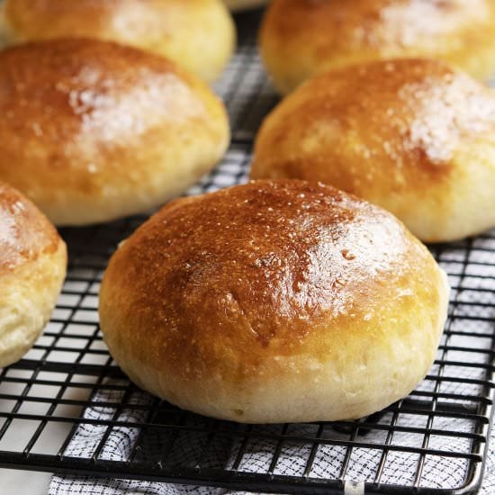 No Knead Brioche Buns