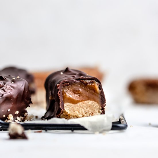 Keto Peanut Butter Twix Bars!