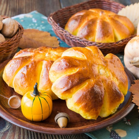 The Best Yeast Rolls