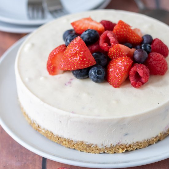 No-Bake Summer Fruits Cheesecake