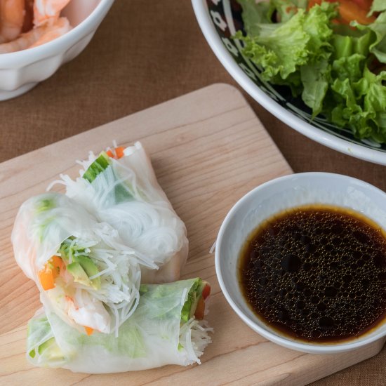 Fresh Spring Rolls with Soy Sauce