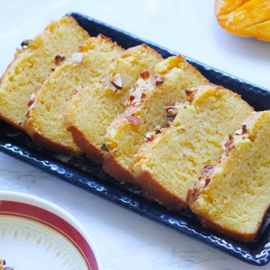 Eggless Mango Rava Cake