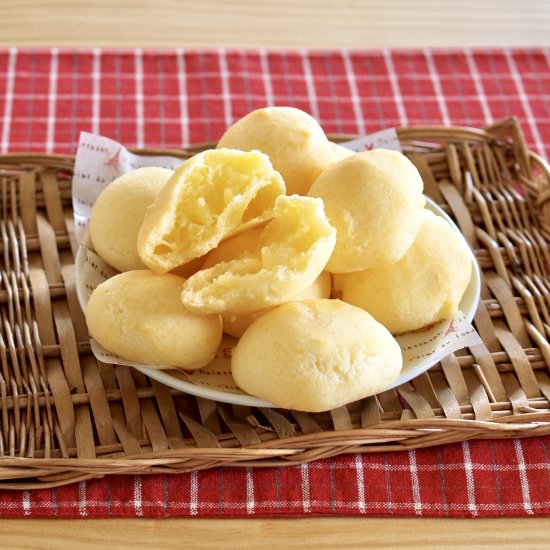 Quick Pão de Queijo (Cheese Bread)