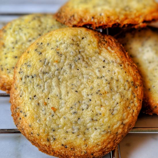 Cardamom Poppy Seed Biscuits