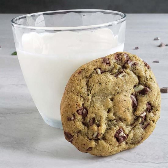 Fresh Mint Chocolate Chip Cookies