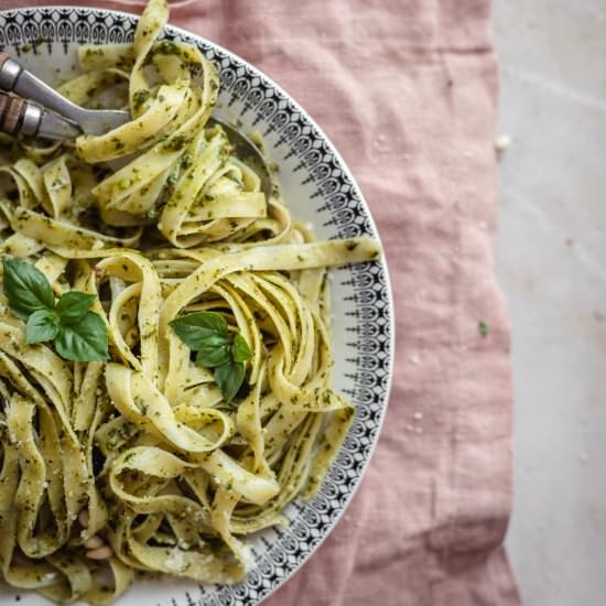 Basil pesto pasta