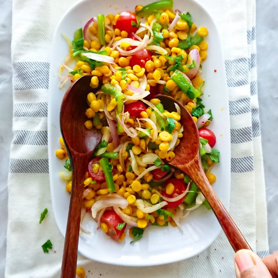 Vibrant lentil salad with turmeric