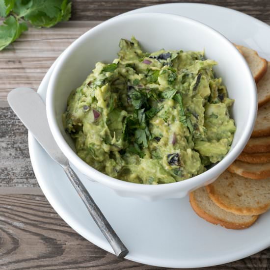 Spicy Charred Tomatillo Guacamole