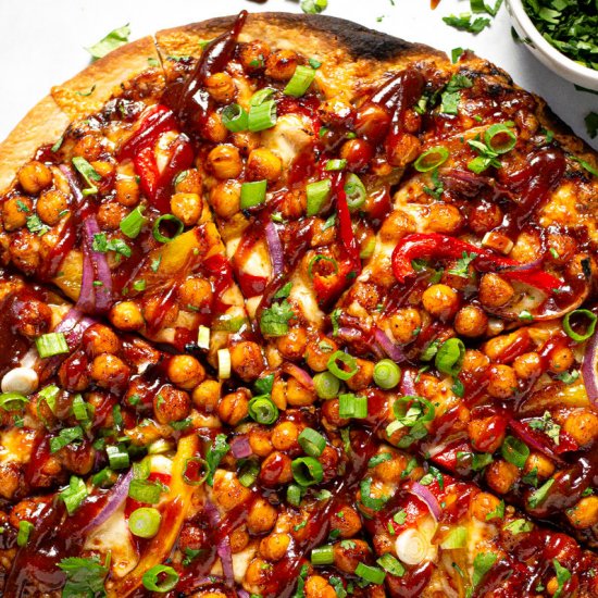 BBQ CHICKPEA PIZZA