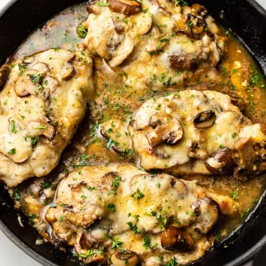 mozzarella mushroom wine chicken