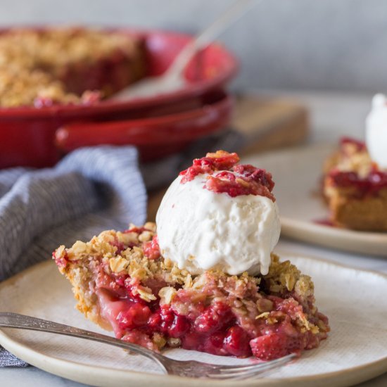 Berry Crumble Pie