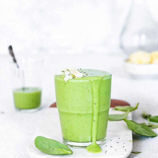 Tropical green smoothie