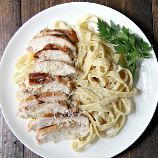 Grilled Chicken Alfredo Pasta