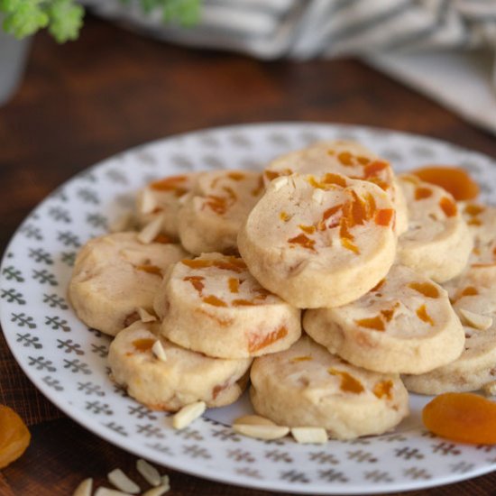 Apricot with Vanilla Bean Cookies