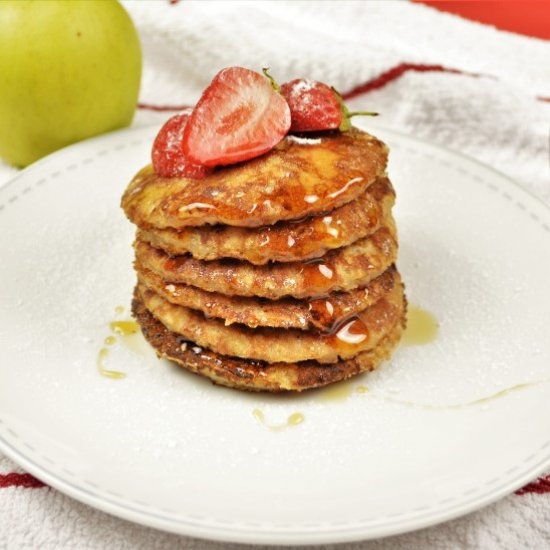 Easy Cinnamon Apple Pancakes