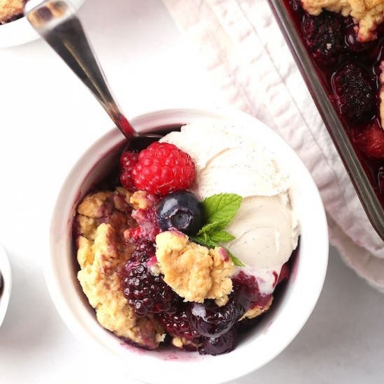 Vegan Mixed Berry Cobbler