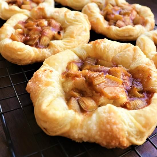 Rhubarb Cheese Danishes (Vegan)