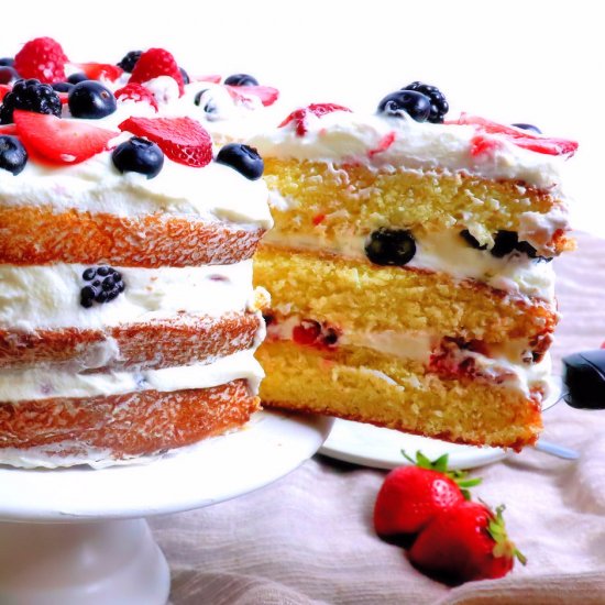 Berry Cream Cake