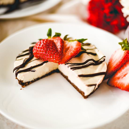 No-Bake Vanilla Cashew Cheesecakes