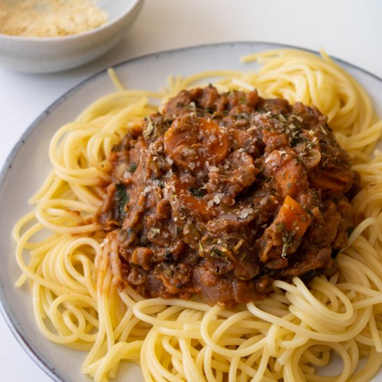 One-pot lentil bolognese