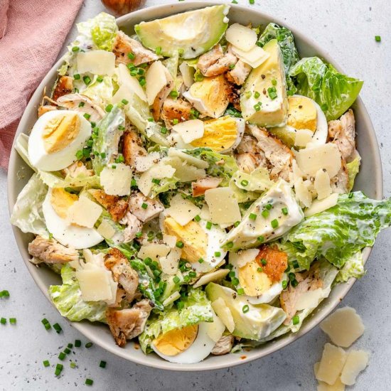 LOW CARB CHICKEN CAESAR SALAD