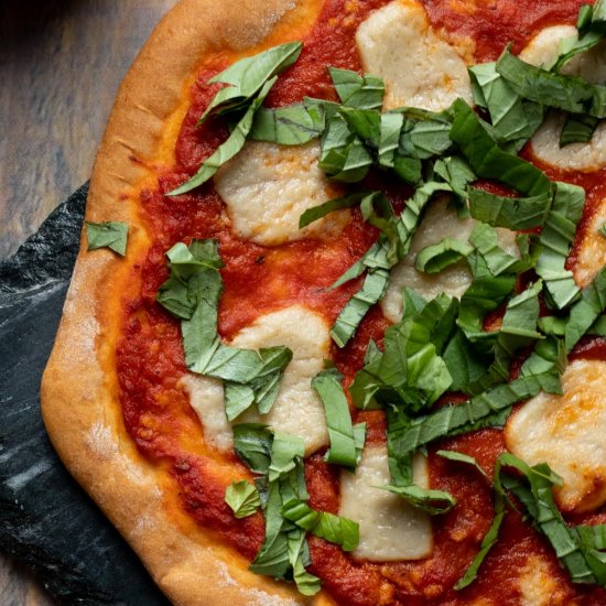 Vegan Margherita Flatbread Pizza