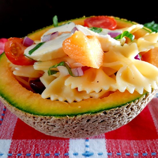 Melon pasta salad