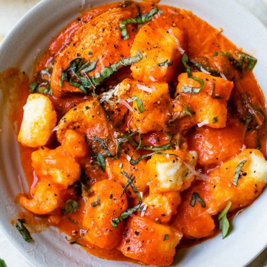 Gnocchi in Roasted Red Pepper Sauce