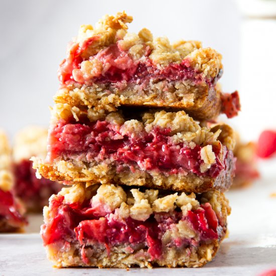 Strawberry & Raspberry Crumble Bars