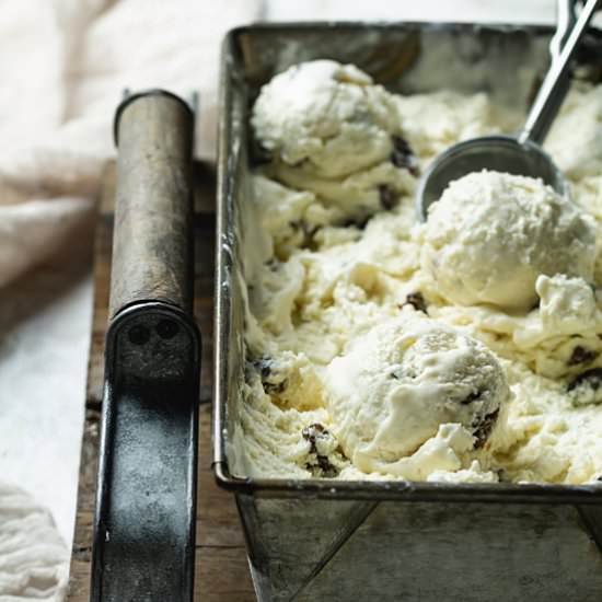 Rum & Raisins Gelato with Rum Sauce