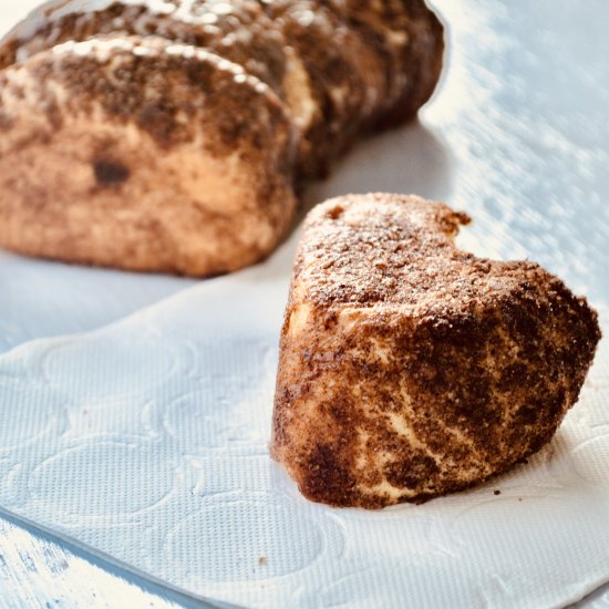 Dollywood’s Cinnamon Bread