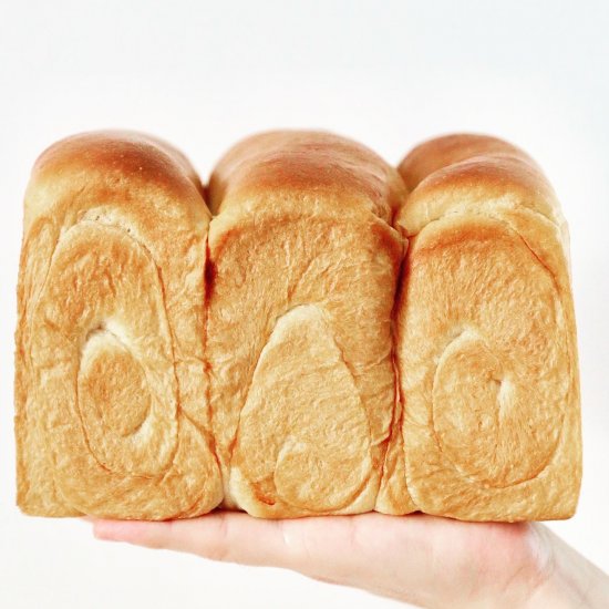 Shokupan (Japanese Milk Bread)