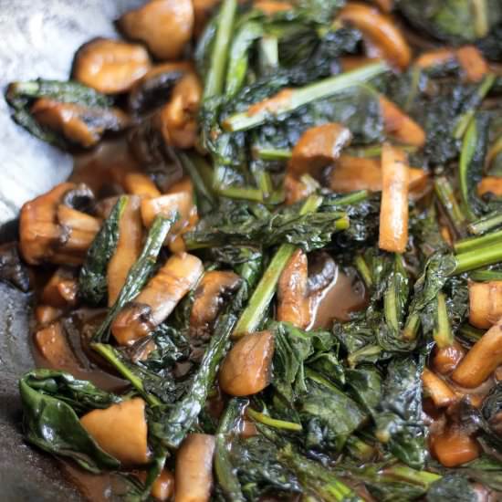 Sautéed kale with mushrooms & miso