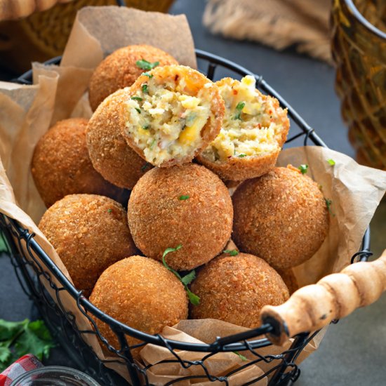 Crispiest Corn Cheese Balls